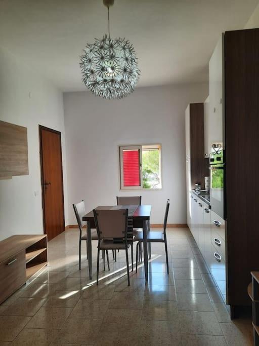 Appartamento In Villa Con Pineta Leporano Exterior foto
